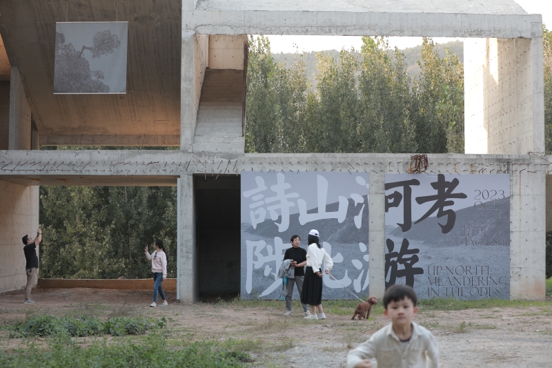 做乡村建设一定要长期陪伴，而不是项目结束就离开，要一直与当地保持联系。